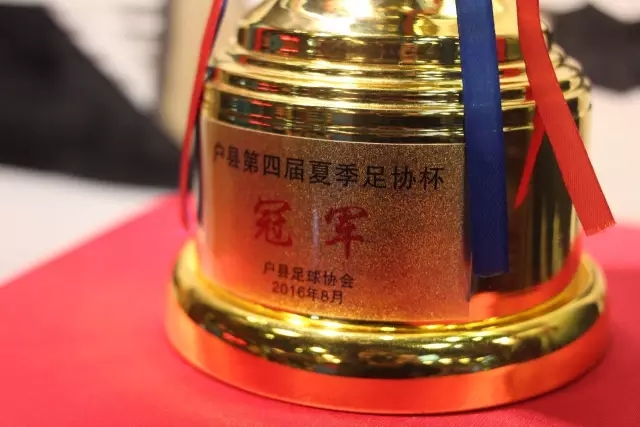 西甲惊天闹剧！传奇救主变烂尾，塞维利亚无主帅无管理层全面瘫痪